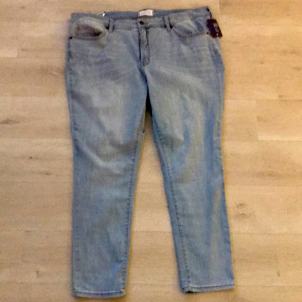Skinny jeans 20w NWT